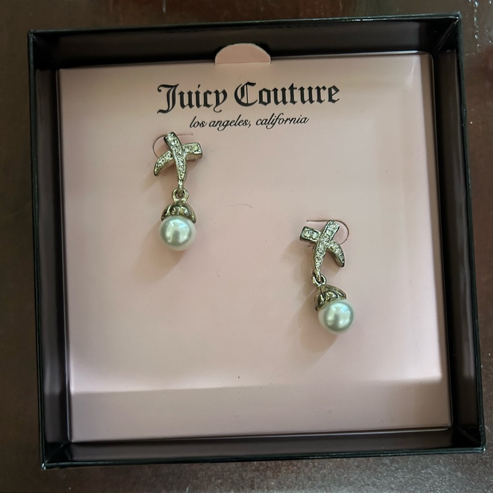 New in box glittery and stylish earrings